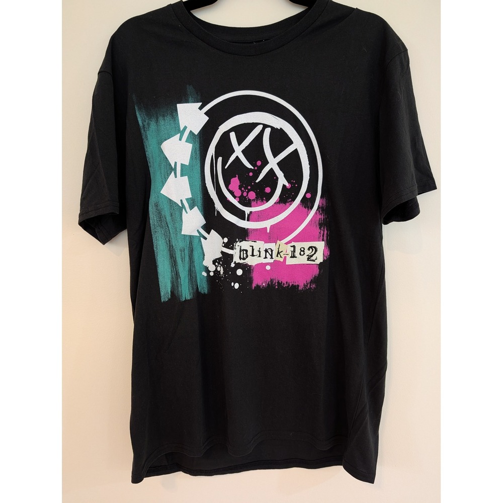 Blink-182 Shirt Mens Large L Black‎ Graphic Tee Rock Band Smiley Face T-Shirt